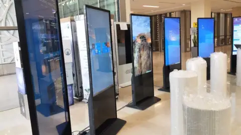 تأجير وتركيب شاشة LED أرضية للمعارض والمؤتمرات في الرياض — صورة 6 | الأحداث الأنيقة